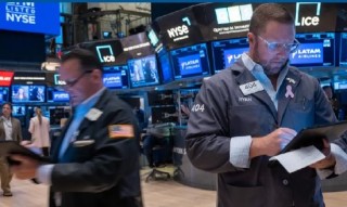 盘前：中东地区船只遭袭 纳指期货跌0.08%