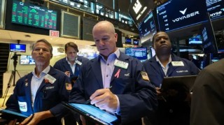 早盘：美股继续下滑 道指下跌140点