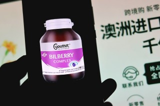 头部达播集体翻车“优思益”：保健品卖100含泪抽佣50