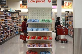 “对等关税”黑风暴来袭：这些国家为何紧急降税，有的直降为零