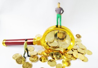 这只中概股大涨近300%！美股指数集体收跌，高盛警告：这些因素给美国和全球经济带来了重大风险