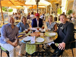 硅谷观察：马斯克服软低头认错了，全球首富还是拗不过美国总统