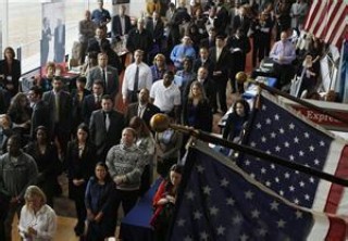 如何理解失业金领取流程？拿失业金该怎么拿？