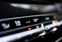 汽车空调异味处理方法？