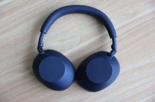 索尼WH-1000XM6体验：耳机焊在头上 全天舒适佩戴音质更强