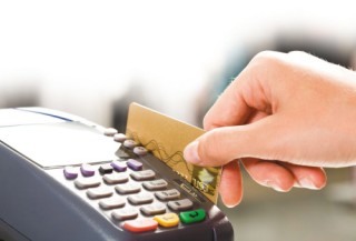 银行卡被误扣后退款流程需要多久？