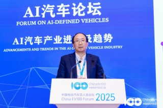 普华基础软件张晓先呼吁：在AI加速推动产业发展的过程中打破封闭开发壁垒，加速技术迭代