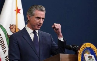 外盘头条：加州起诉特朗普动用国民警卫队应对骚乱 特斯拉遭降级两连击 纽约联储调查称消费者通胀预期改善