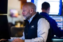 午盘：美股继续下滑 纳指跌逾300点