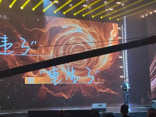 卫生巾、洗衣液？？孵化33个子品牌，强攻坚果之外万亿元快消市场，三只松鼠“不务正业”揭示零售变局？