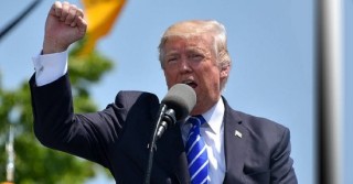 12月13日外盘头条：特朗普倾向由沃什或哈塞特领导美联储 博通暴跌 甲骨文推迟OpenAI部分数据中心工期