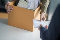 迟迟未获监管批准，贵阳银行两名“85后”拟任董事接连辞任