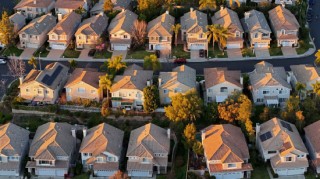 美国抵押贷款利率飙升至去年9月以来最高水平，冲击春季楼市