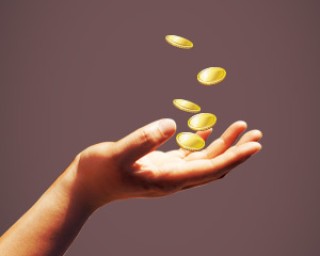 车漆蹭掉后应如何处理？车漆蹭掉对车辆有何影响？