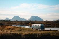 东吴策略：如何看待近期市场的调整