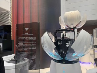 独家对话世界经济论坛会议运营总监：2025年新领军者年会背后的故事