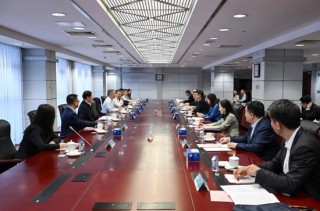 谷澍会见中国进出口银行董事长陈怀宇一行