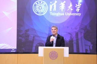 黄汉权：提振消费是供给侧结构性改革的重点