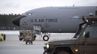 伊朗哭笑不得，美国居然这样求中国了