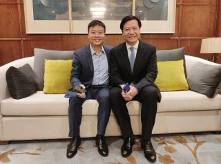 何小鹏谈与雷军竞争：若未来只剩5家车企，我更愿意是兄弟公司