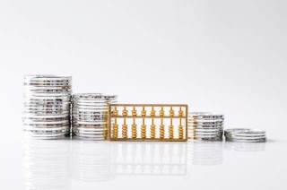 指数基金和主动基金的区别是什么？