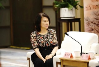 71岁董明珠连任格力董事，赞成票率达100%：将再干3年