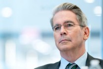 美国财长贝森特：美国高利率或已引发房地产衰退