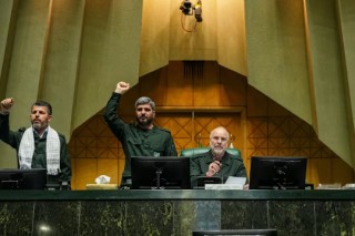 若伊朗政权倒台，接班选择寥寥且风险重重