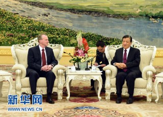 如何进行云交易的开盘操作？这种开盘操作有哪些影响因素？