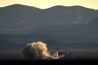 美国“新谢泼德”飞行器完成全女性“太空游”