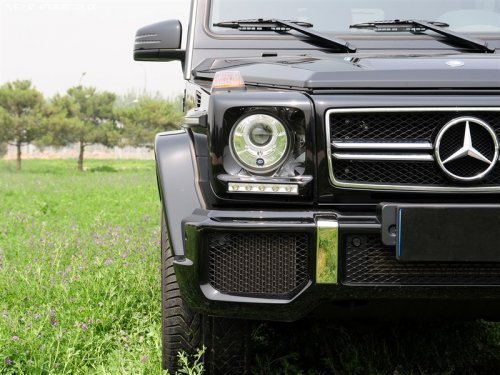 奔驰电动门的开启方法是怎样的？开启奔驰电动门需要注意哪些事项？  第1张