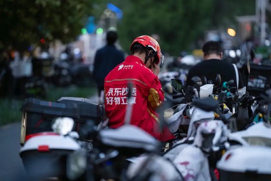 那些加入京东外卖的骑手,他们发生了怎样的变化?  第7张 那些加入京东外卖的骑手,他们发生了怎样的变化?  第7张
