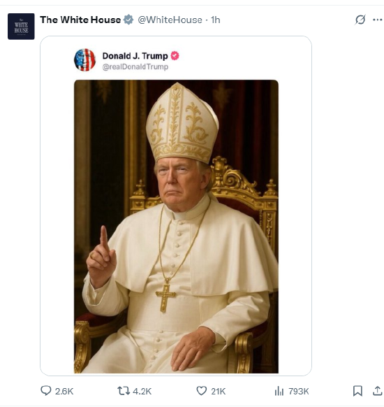 特朗普发自己身穿教皇服图片,白宫竟转发  第1张 特朗普发自己身穿教皇服图片,白宫竟转发  第1张