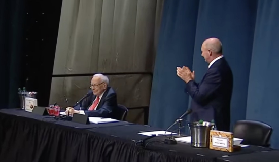 2025年巴菲特股东大会要点一览 | 干货省流版  第1张 2025年巴菲特股东大会要点一览 | 干货省流版  第1张