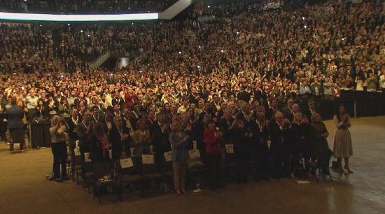 一个时代的结束：巴菲特年底卸任CEO 高调移交了自己的权力  第2张