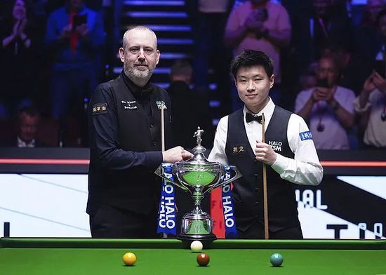 赵心童夺冠创历史!中国首位斯诺克世锦赛冠军!  第2张 赵心童夺冠创历史!中国首位斯诺克世锦赛冠军!  第2张