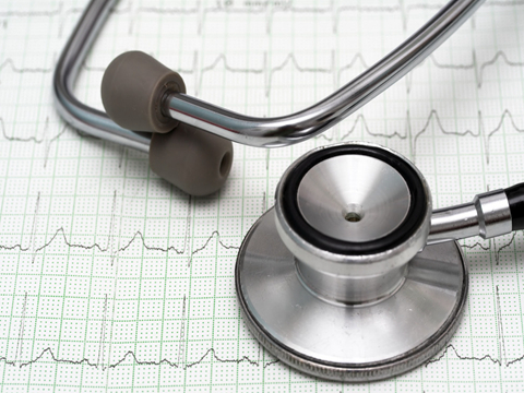 如何按时缴纳个人医疗保险费用？这种缴费方式有哪些优势？  第1张