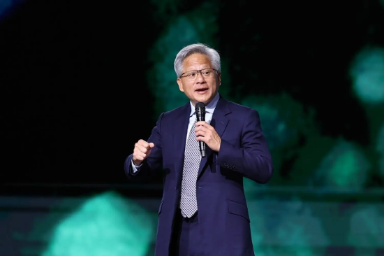 英伟达将向沙特交付1.8万颗顶级AI芯片  第1张 英伟达将向沙特交付1.8万颗顶级AI芯片  第1张