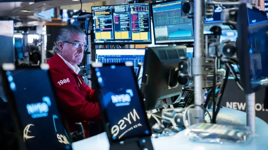 早盘：美股继续下滑 市场关注特朗普最新关税威胁  第2张