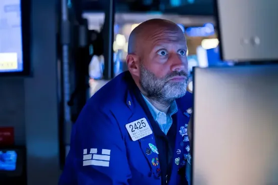 尾盘:中东局势恶化 美股跌幅扩大道指下挫800点  第1张 尾盘:中东局势恶化 美股跌幅扩大道指下挫800点  第1张