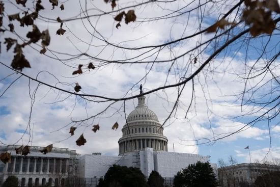 外盘头条：特朗普称“我们”完全掌握了伊朗的制空权 xAI据悉每月消耗10亿美元 摩根大通推出类稳定币代币  第3张