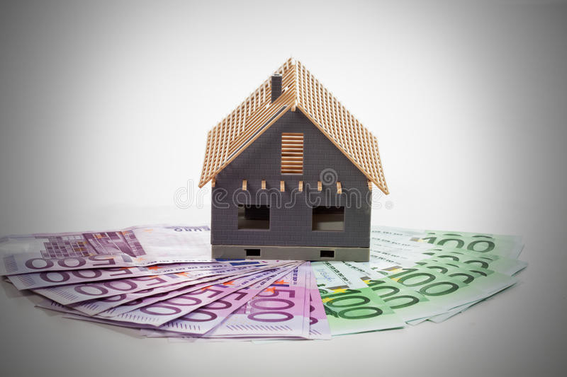 如何实现企业融资需求?增发股票与其他融资方式有什么区别?  第1张 如何实现企业融资需求?增发股票与其他融资方式有什么区别?  第1张