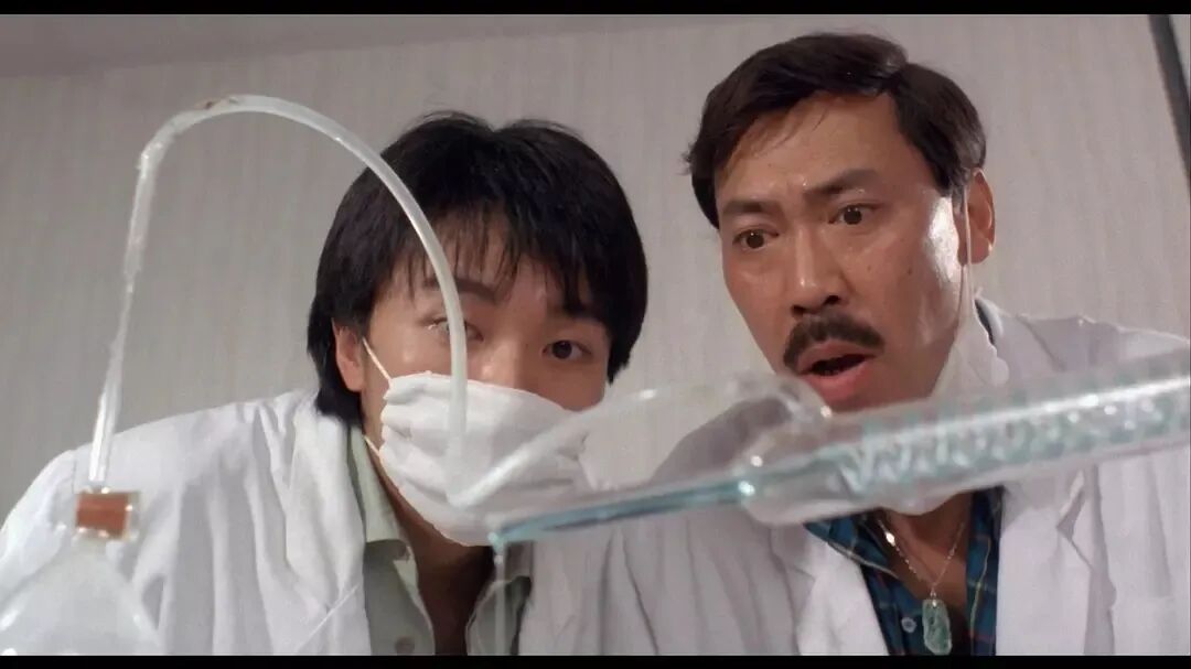 知名演员冯淬帆去世,曾主演多部经典影片,网友悼念!他一生未婚,5天前发文悼念许绍雄:愚兄随后来  第2张 知名演员冯淬帆去世,曾主演多部经典影片,网友悼念!他一生未婚,5天前发文悼念许绍雄:愚兄随后来  第2张