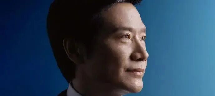 雷军突发大动作，小米重回万亿市值  第1张