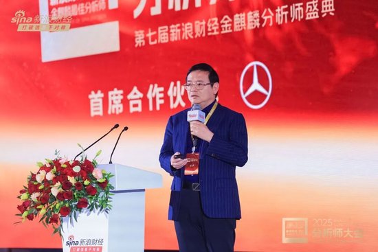 但斌“不要辜负一个伟大的时代”  第1张