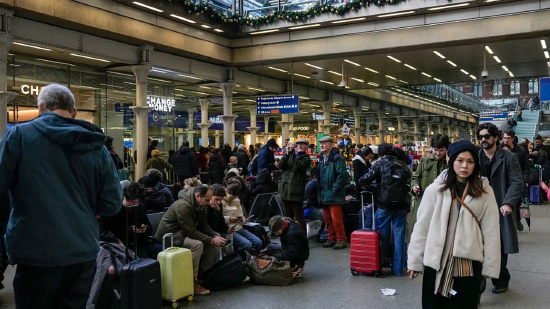 英法欧洲之星列车因供电故障全线停运，官方预警“大面积运营中断”  第1张