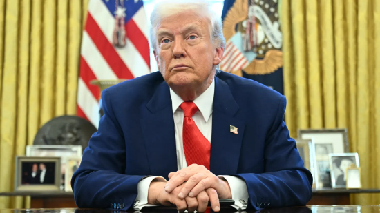 特朗普连任后首次动用否决权 叫停两党基建项目 遭报复指控  第1张