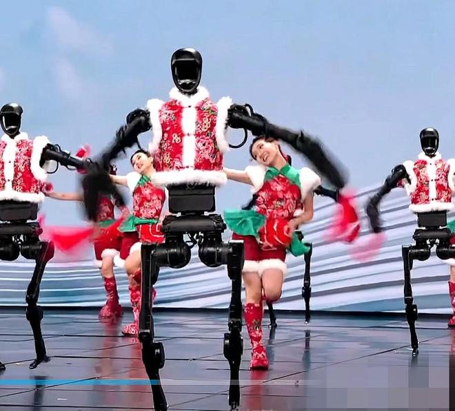 机器人上春晚舞台“团建”，除了跳舞还能玩什么？  第3张
