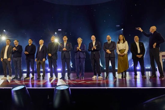 强势兑现承诺！联想集团Q3收获创纪录业绩  第12张