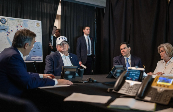 美军官每天为特朗普制作视频简报 汇报伊朗战争进展  第1张